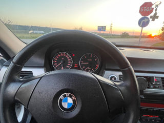 BMW 3 Series foto 8