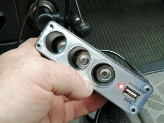 Автомобильный блок питания 12V/24v=3-розетки прикуривателя и питания USB зарядное устройство. foto 5
