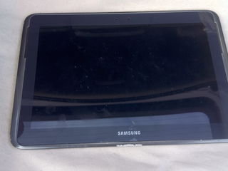 Se vinde tableta Samsung Note 10.1 Limited edition foto 1