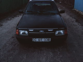 Ford Escort foto 10