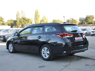 Toyota Auris foto 6