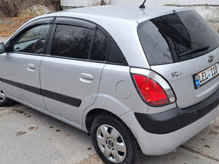 KIA Rio foto 6