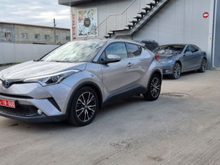 Toyota C-HR foto 1