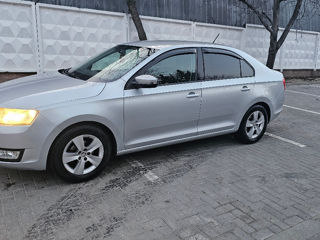 Skoda Rapid foto 2