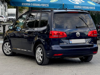 Volkswagen Touran foto 5