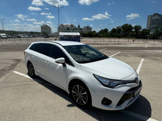 Toyota Avensis foto 7