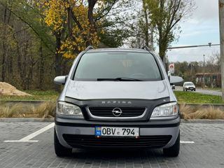 Opel Zafira foto 3