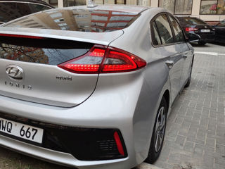 Hyundai IONIQ foto 2