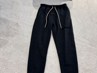 Fear of god essentials ( black sweatpants )