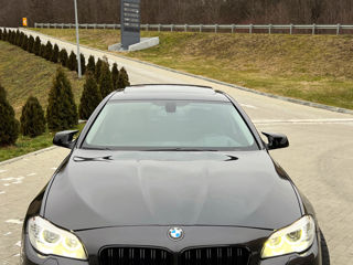 BMW 5 Series foto 2