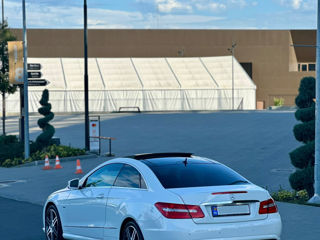 Mercedes E-Class Coupe foto 5