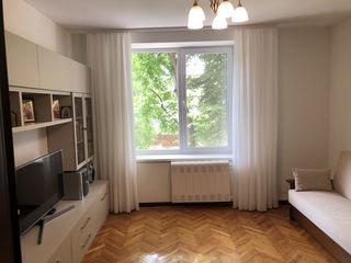 Apartament cu 2 camere, 52 m², Centru, Chișinău foto 1