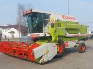Claas Dominator 98 SL foto 0