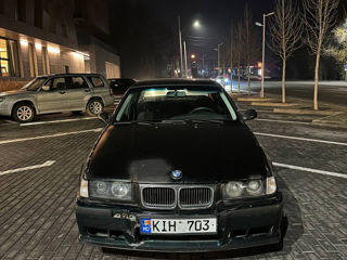 BMW 3 Series foto 5