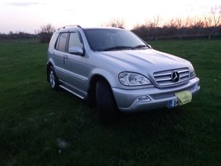 Mercedes ML Class foto 4