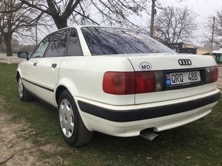 Audi 80 foto 4