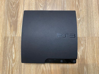 Vând PlayStation 3 Slim!