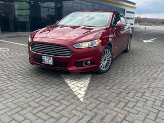 Ford Fusion foto 1