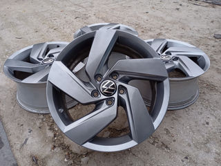 R17 5x112. Golf 5,6,7,8