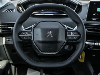 Peugeot 5008 фото 11