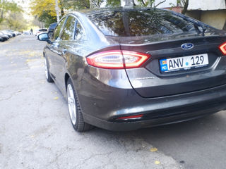 Ford Mondeo foto 4