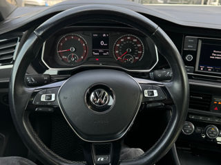 Volkswagen Jetta foto 7