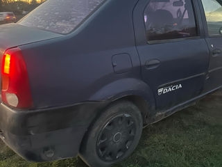 Dacia Logan foto 4