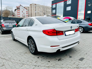 BMW 5 Series foto 3