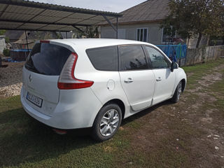 Renault Grand Scenic foto 3