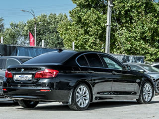 BMW 5 Series foto 2