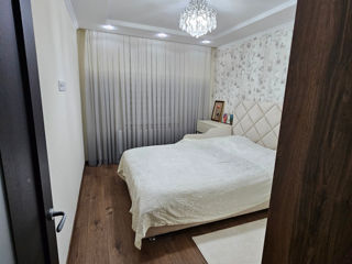 Apartament cu 4 camere, 87 m², Centru, Ialoveni foto 8