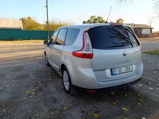 Renault Grand Scenic foto 6