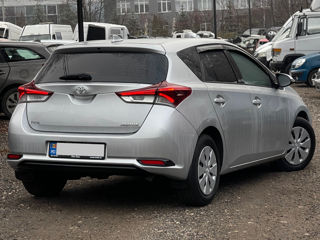 Toyota Auris foto 3