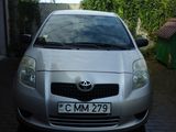 Toyota Yaris foto 2