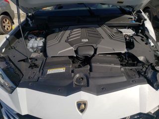 Lamborghini Aventador foto 9