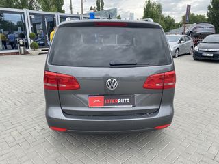 Volkswagen Touran foto 5