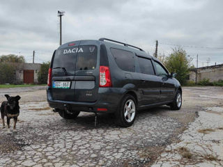 Dacia Logan foto 2