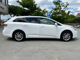 Toyota Avensis foto 6