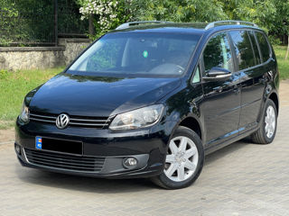 Volkswagen Touran foto 3