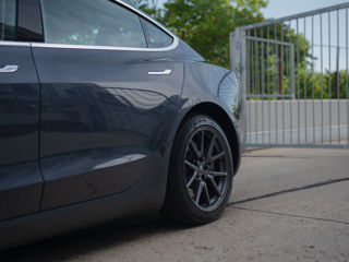 Tesla Model 3 foto 6