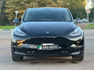 Tesla Model Y foto 6