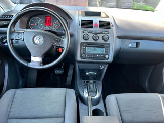 Volkswagen Touran foto 6