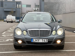 Mercedes E-Class foto 2