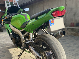 Kawasaki ZX6R foto 4