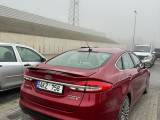 Ford Fusion foto 6