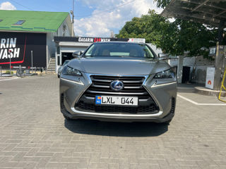 Lexus NX Series foto 1