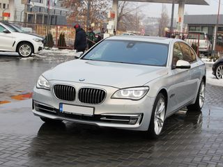 BMW 7 Series foto 1