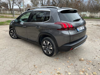 Peugeot 2008 foto 4