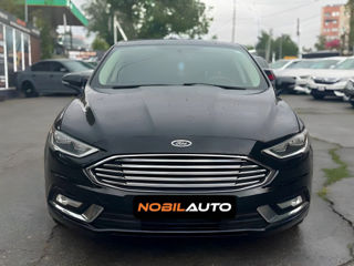 Ford Fusion foto 2