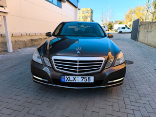 Mercedes E-Class foto 2